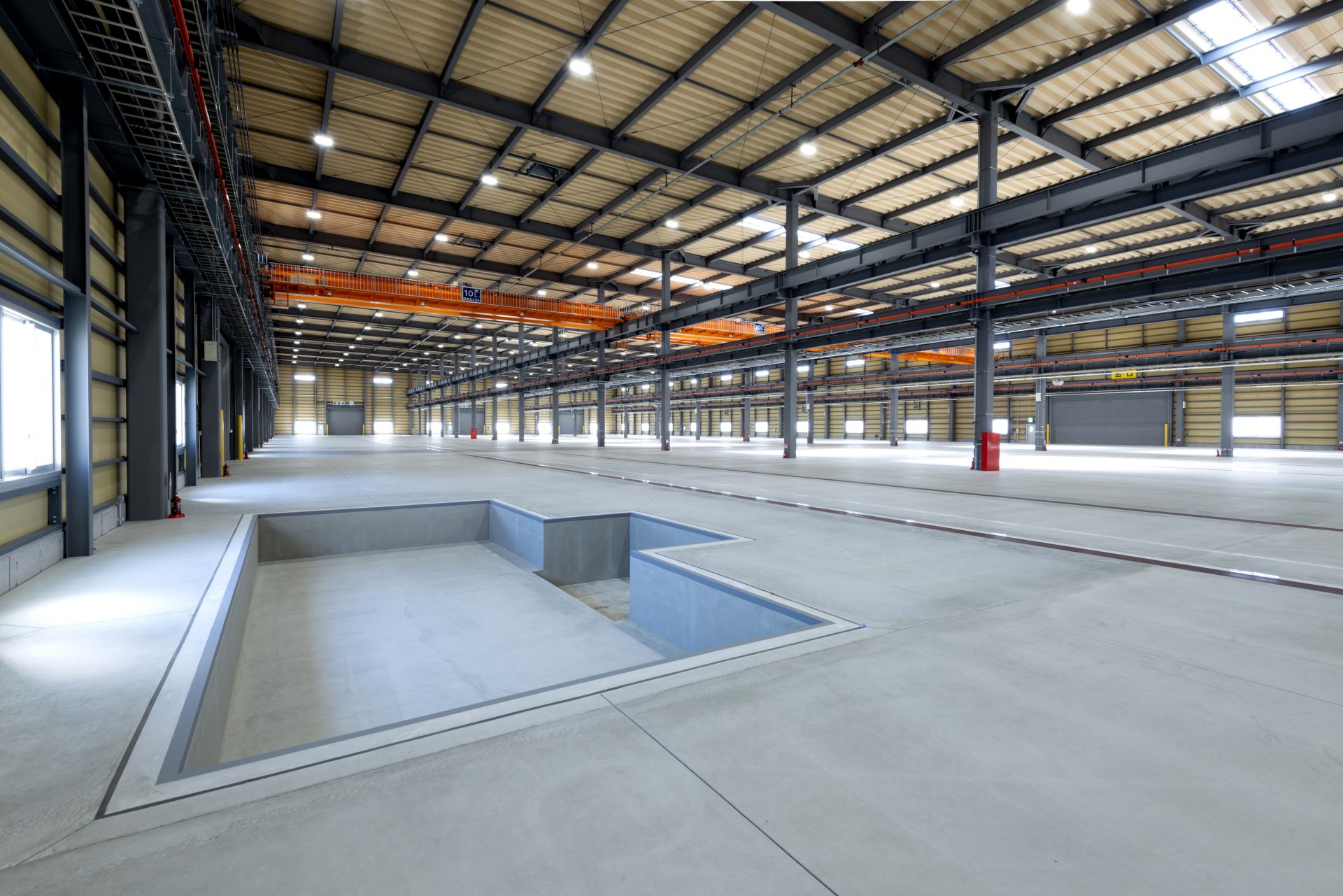 栄興産　新田東部工業団地倉庫